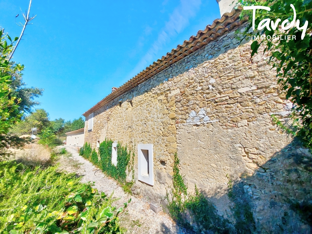 Mas en pierre - Aux portes de Lourmarin - 84160 CADENET - Cadenet