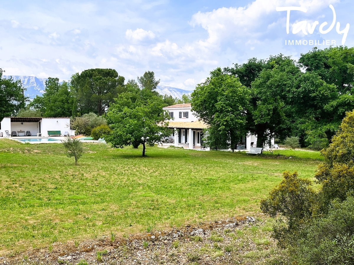 Maison de charme  - spacieuse et conviviale -  13100 AIX-EN-PROVENCE - Aix-en-Provence