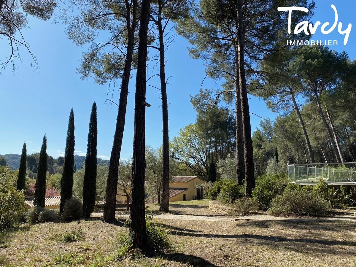 Authentique proprit familiale au charme provenal - 83330 LE CASTELLET - Le Castellet