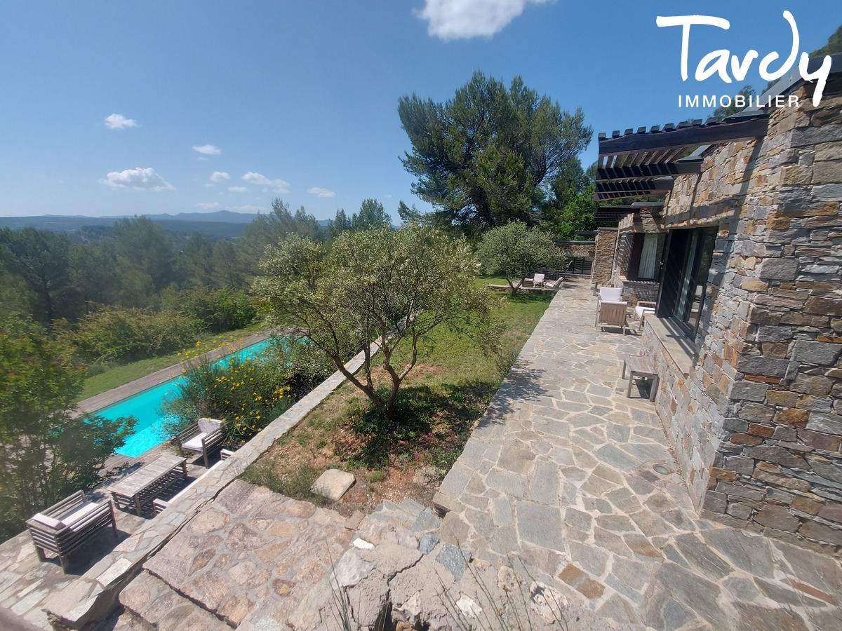 Villa contemporaine - Ecrin de verdure avec vue - 13100 LE THOLONET - Aix-en-Provence