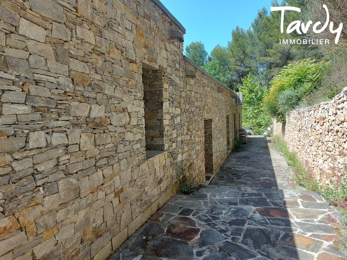 Villa contemporaine - Ecrin de verdure avec vue - 13100 LE THOLONET - Aix-en-Provence