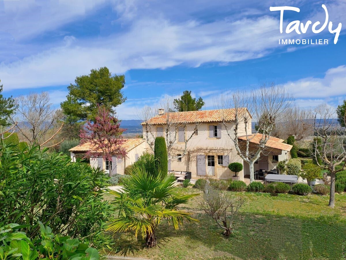 Bastide sur terrain paysag - Jolie vue - 13100 AIX EN PROVENCE - Aix-en-Provence - Provenale properties Aix en Provence Tardy