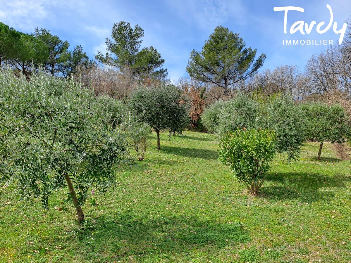 Bastide sur terrain paysag - Jolie vue - 13100 AIX EN PROVENCE - Aix-en-Provence