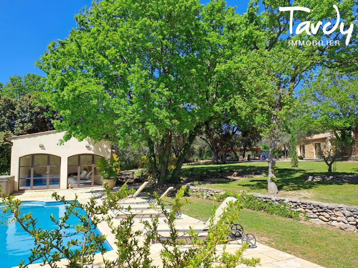 Maison en pierre - Parc paysager avec piscine - Proche 13100 AIX EN PROVENCE - Aix-en-Provence