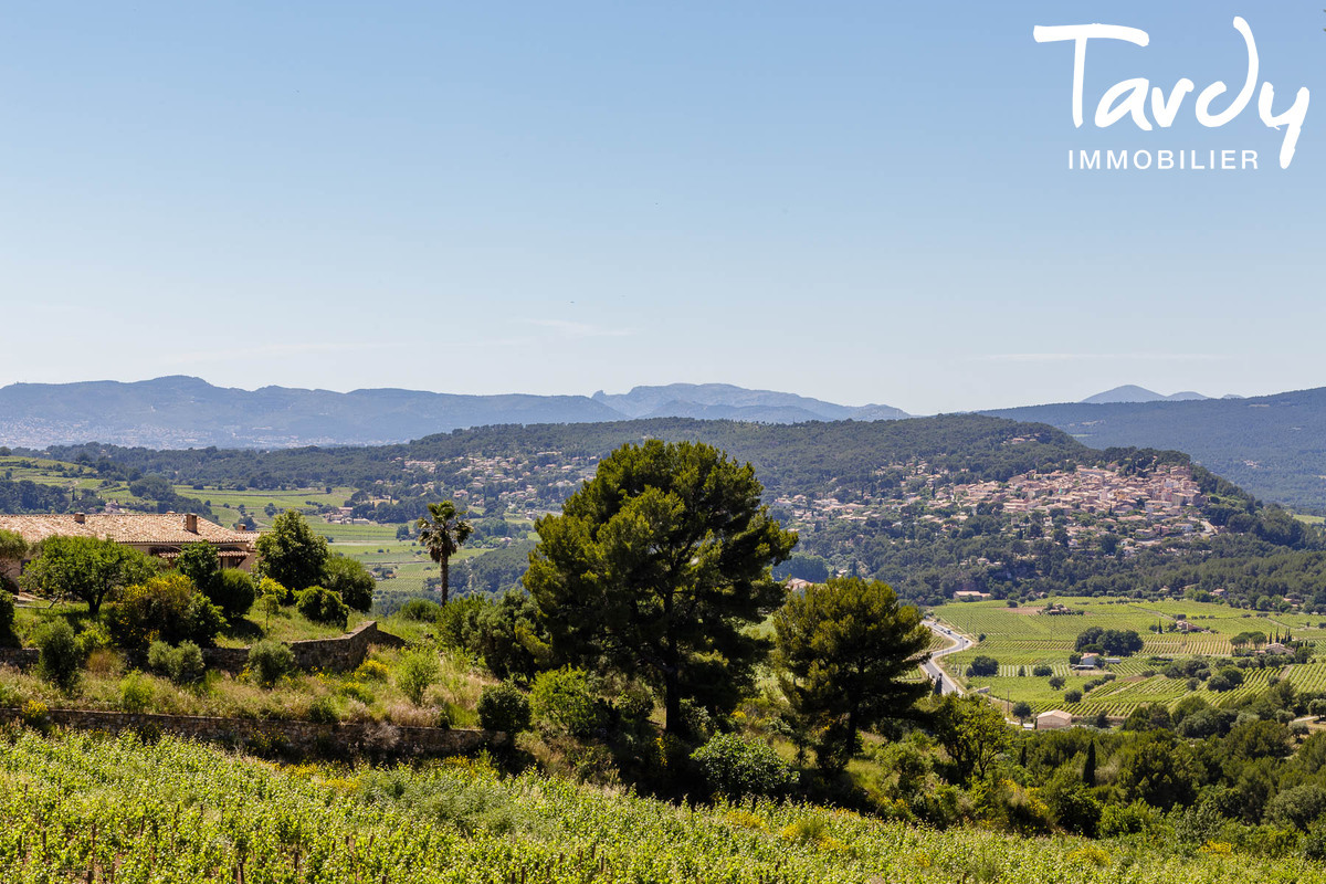 Charme et authenticit, vues panoramiques, soleil couchant - 83330 LE BEAUSSET - Le Beausset - LA CADIERE D'AZUR