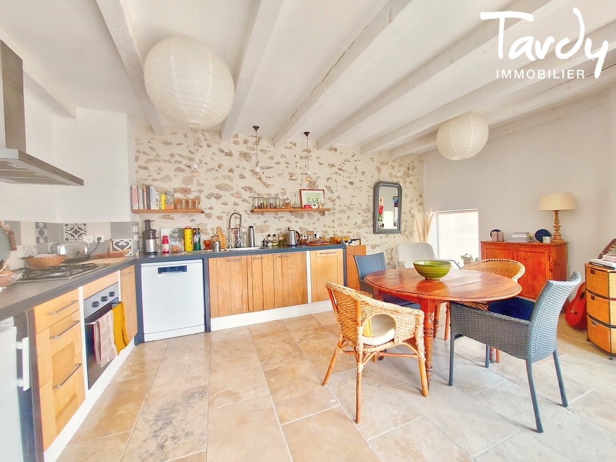 Maison de village rnove - Terrasse 30 m - 84160 LOURMARIN - Lourmarin