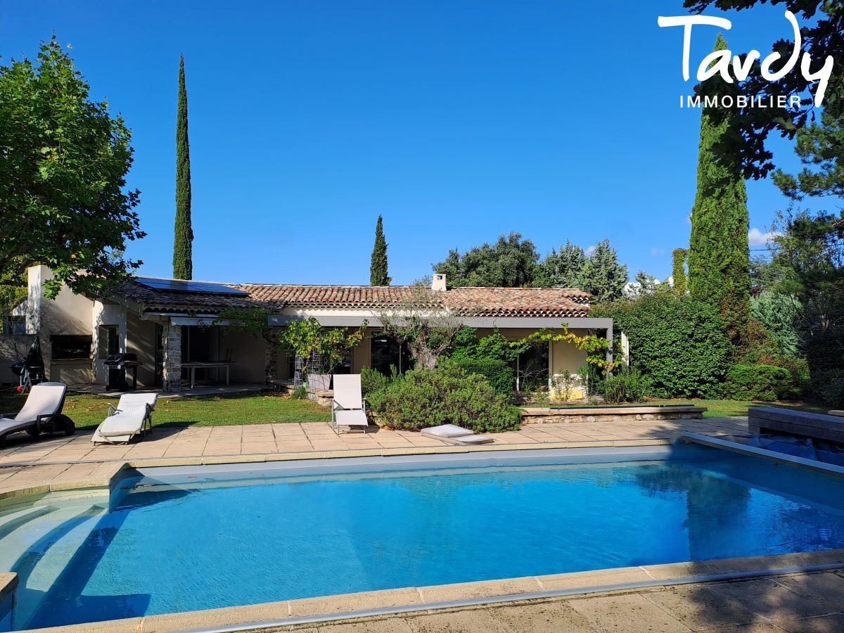 Maison avec dpendance - Jardin et piscine - 13 100 AIX EN PROVENCE - Aix-en-Provence