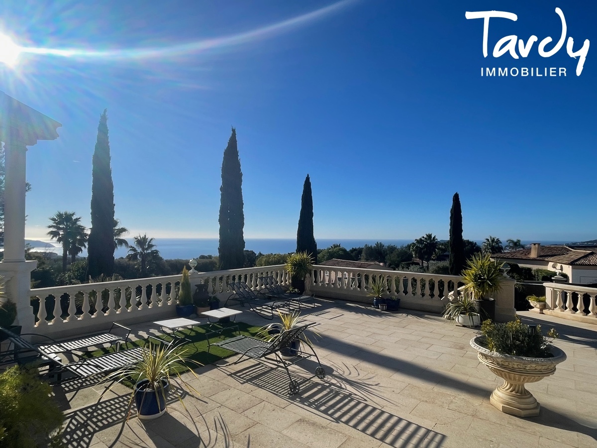 Proprit Familiale Vue mer - Tennis - 13600 LA CIOTAT CEYRESTE - La Ciotat