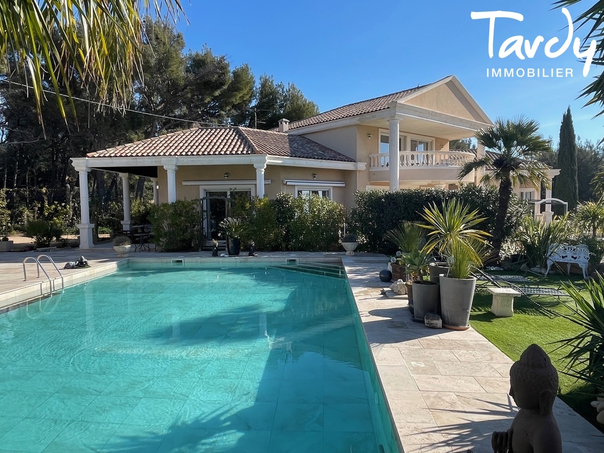 Proprit Familiale Vue mer - Tennis - 13600 LA CIOTAT CEYRESTE - La Ciotat