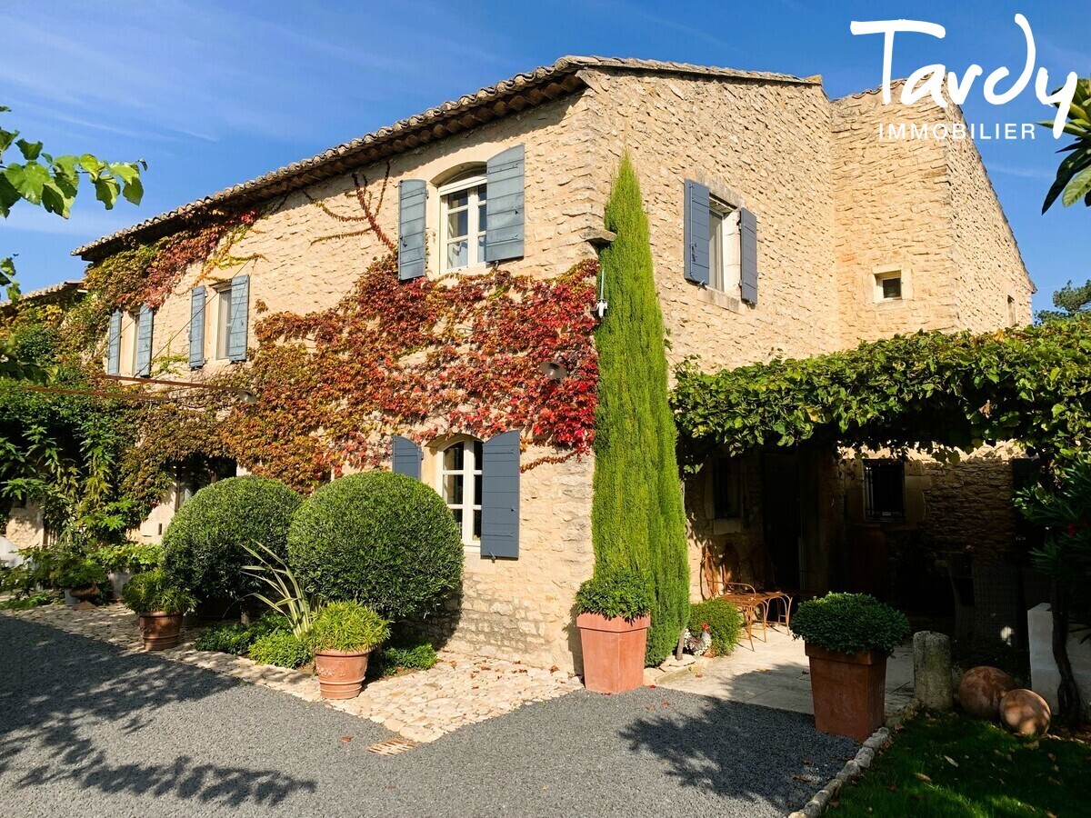 Mas somptueux rnov dans les vignes du Luberon - 84560 MENERBES - Mnerbes - Mas rnov  Mnerbes - Tardy Immobilier