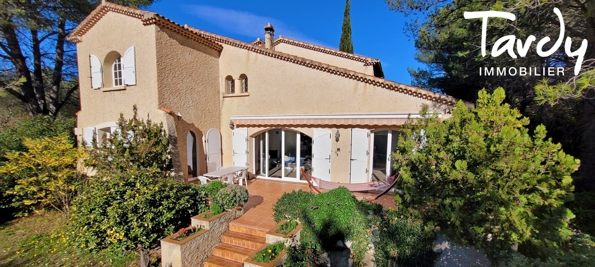 Villa de charme avec terrain de tennis - 83330 LE BEAUSSET - Le Beausset