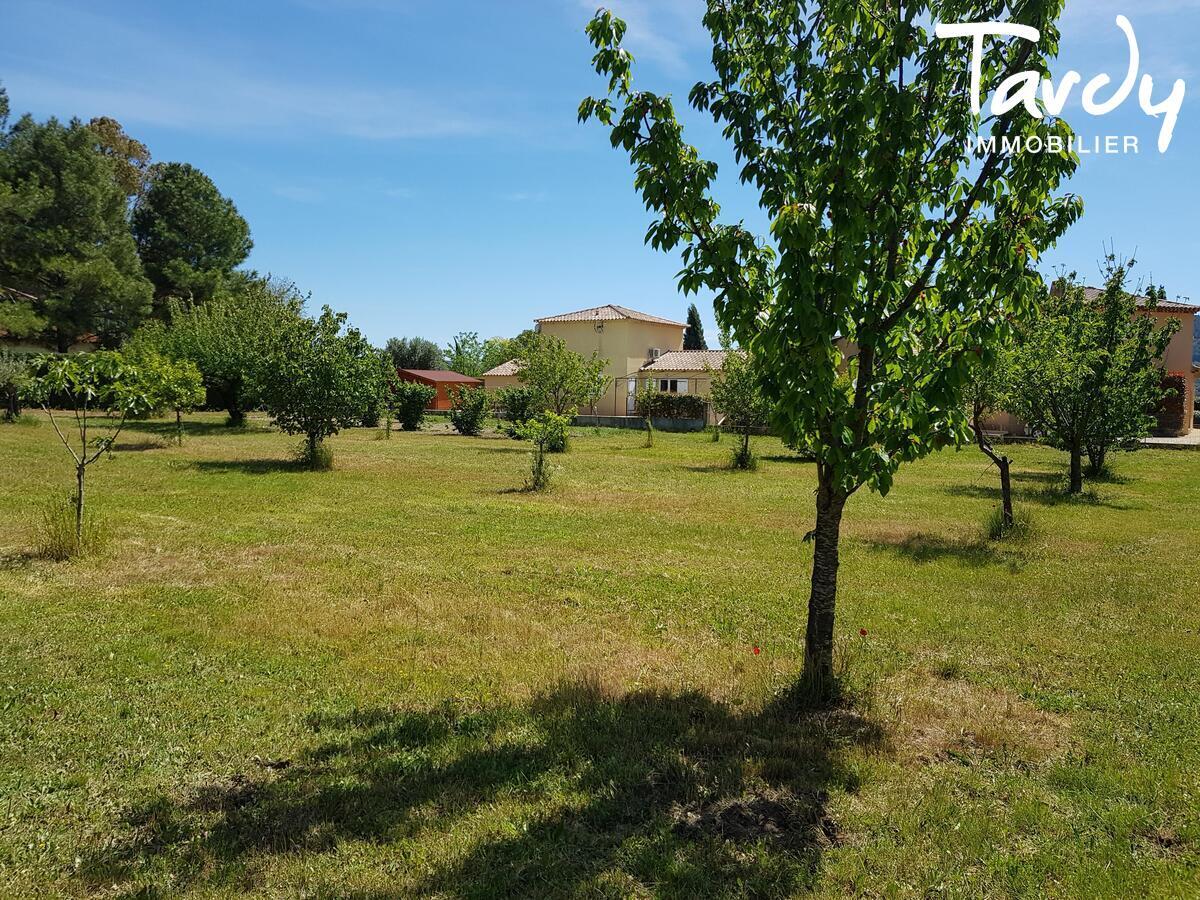 Villa de charme avec terrain de tennis - 83330 LE BEAUSSET - Le Beausset - Tardy Immobilier Villa avec piscine