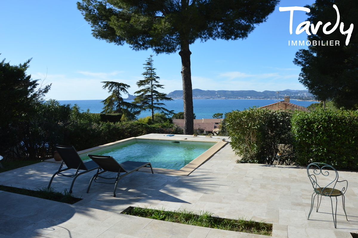 Villa vue mer, port et plage  pied - 83270 SAINT CYR SUR MER - Saint-Cyr-sur-Mer - Villa vue mer Saint Cyr sur Mer 83270 Tardy Immobilier